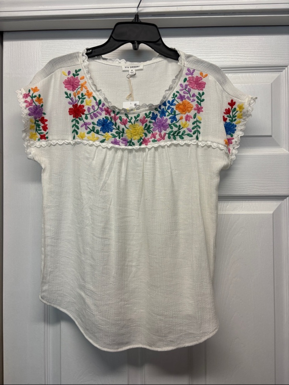Blu Pepper White Floral Embroidered Peasant Top